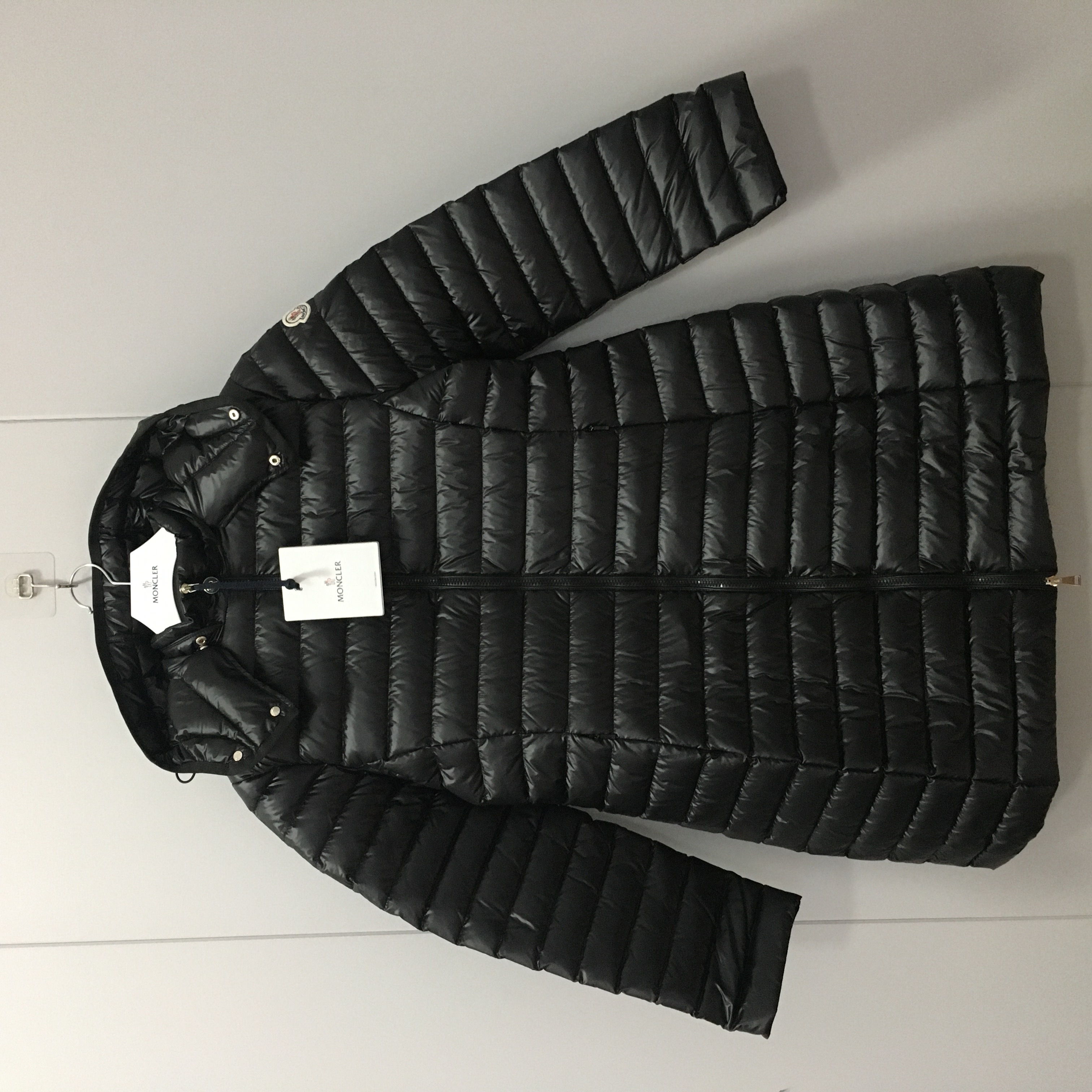 몽클레어 경량패딩 4사이즈 (3일이내 수령가능) 당일출고