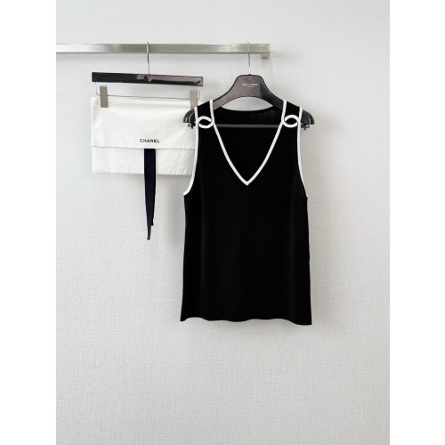 샤넬 V넥 민소매 탑