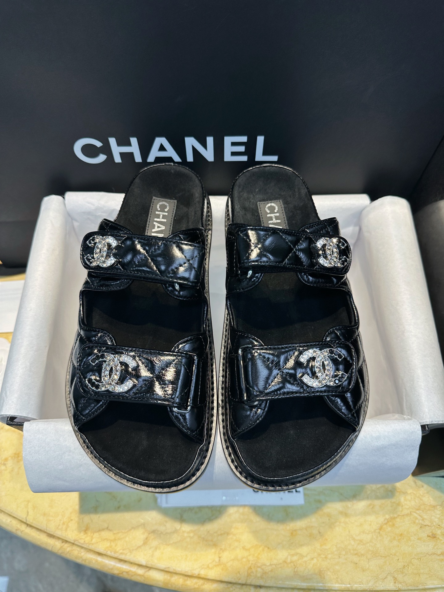 샤넬 CC 로고 벨크로 슬리퍼[정품급]