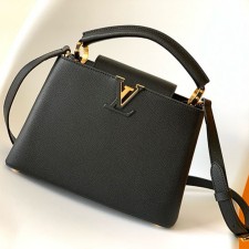 루이비통 카퓌신 블랙 BB 