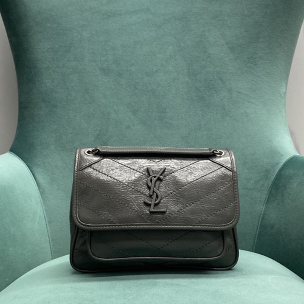 생로랑 니키 숄더백 스몰 진그레이 633160