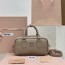 미우미우 아르카디 가죽백 레귤러 베이지